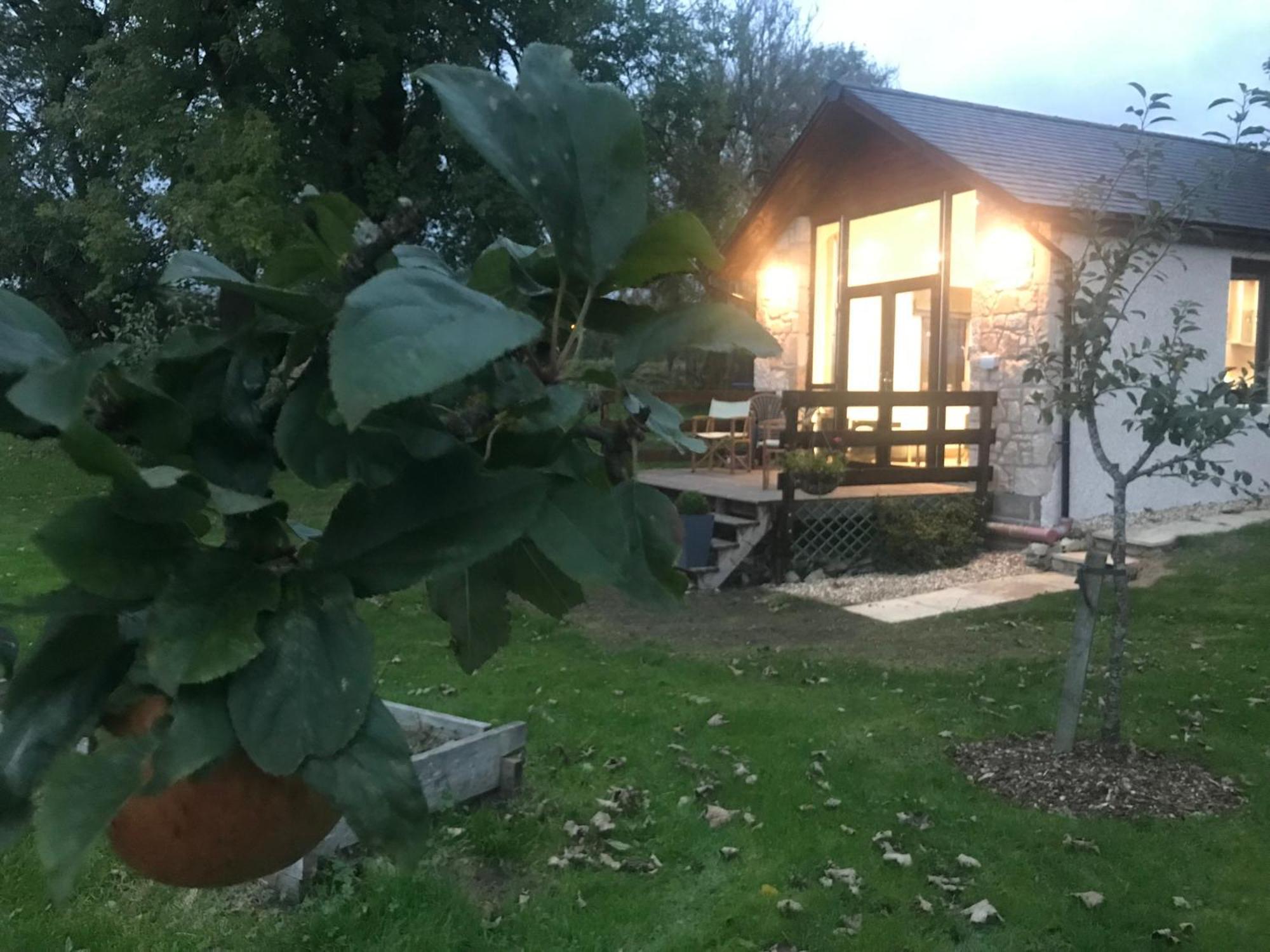 The Stables Near Glasgow Balmore 외부 사진